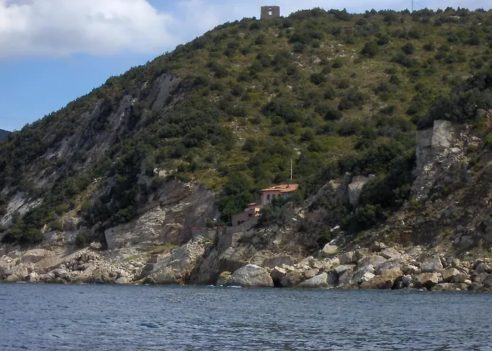 Cota Quinta * Rio dellʼElba