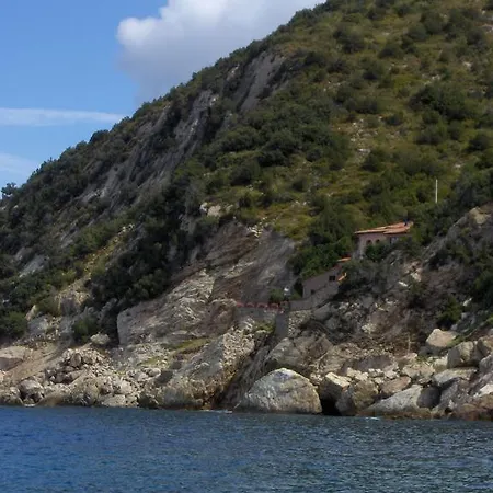 Cota Quinta Apartment